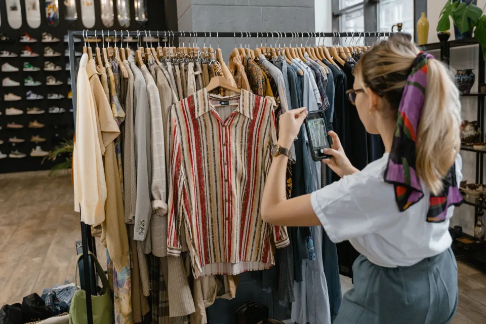 Khu dán màn hình và cài đặt